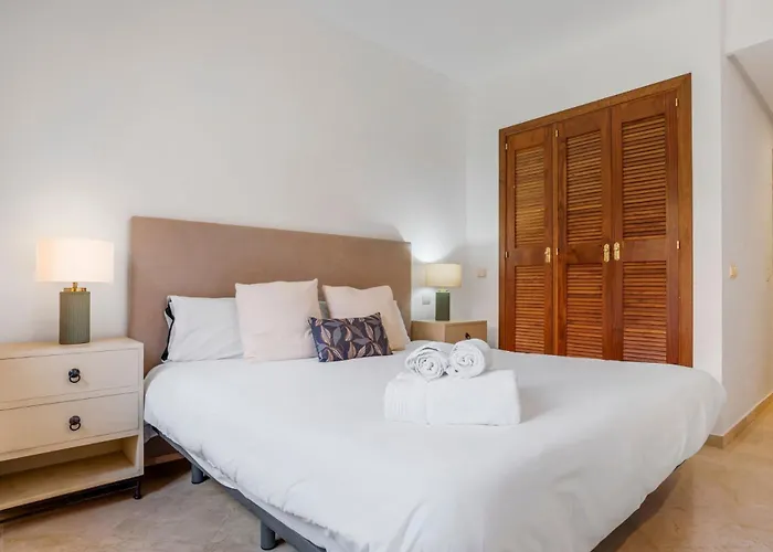 4-bedroom - Alicate Апартаменти