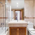 Apartment 4-bedroom - Alicate *
